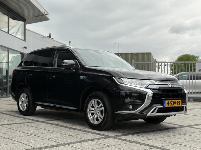 Mitsubishi OUTLANDER 2.4 PHEV Pure | Camera | LED | ECC | PDC |