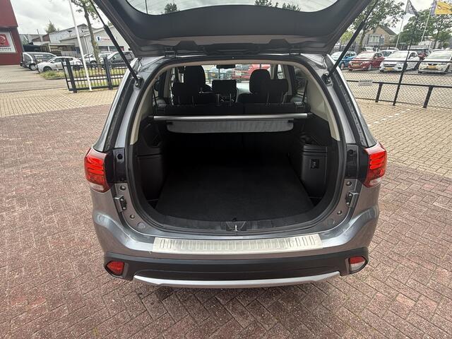 Mitsubishi OUTLANDER 2.0 150 pk apple carplay camera climate ctr cruise ctr lmv 16 inch led afn trekhaak 1e eigenaar dealer onderhouden