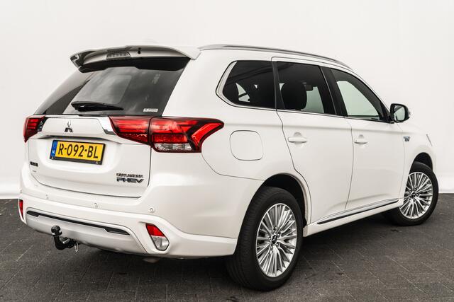 Mitsubishi OUTLANDER 2.4 PHEV S-Edition I Designo Leder I Trekhaak I 360 Camera I 18 inch. LMV