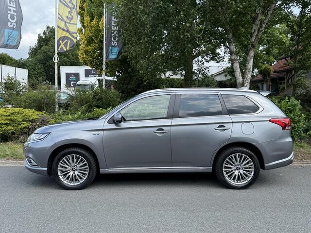 Mitsubishi OUTLANDER 2.4 PHEV Instyle 240PK ACCoTrekhaakoLeder