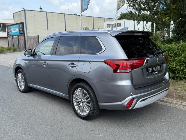 Mitsubishi OUTLANDER 2.4 PHEV Instyle 240PK ACCoTrekhaakoLeder