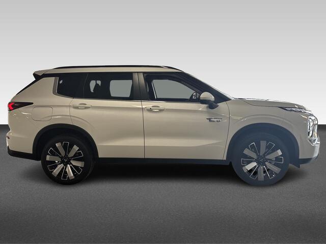 Mitsubishi OUTLANDER 2.4 PHEV Intense Intense | Special AUB Edition | 20-inch | ¤3.000 korting