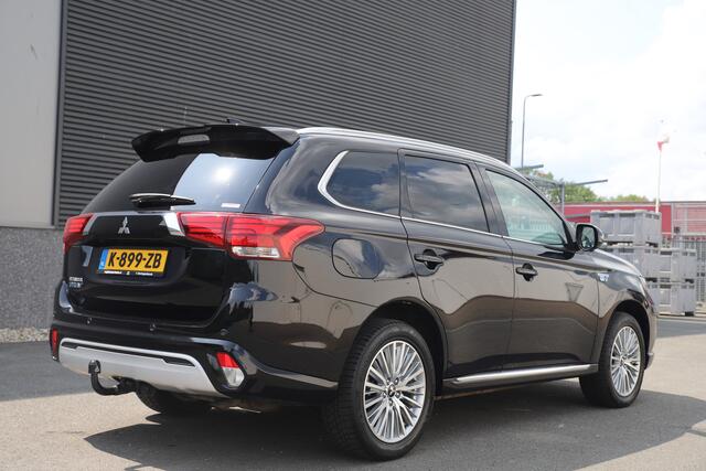 Mitsubishi OUTLANDER 2.4 PHEV 4WD Intense+/EV/Schuifdak/Trekhaak/360Cam/Led/Carplay/18"
