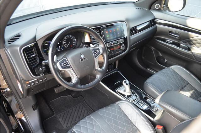 Mitsubishi OUTLANDER PHEV 2.4 INSTYLE 4WD | PLUG IN HYBRID | FULL OPTIONS | SCHUIFDAK | TREKHAAK 1500KG | ALL IN RIJKLAARPRIJS