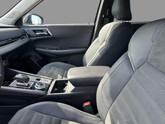Mitsubishi OUTLANDER 2.4 PHEV First Edition Caravantrekker van het jaar!