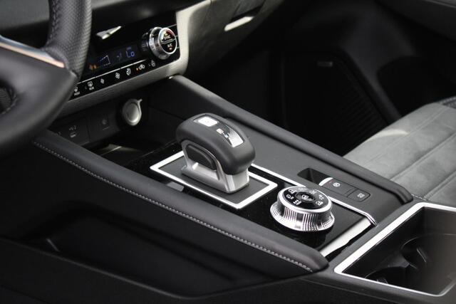 Mitsubishi OUTLANDER 2.4 PHEV First Edition 20" LM velgen, Stuur+stoelverwarming, Standkachel, Premium audio, PDC V+A, Trekgewicht 1.600 KG.