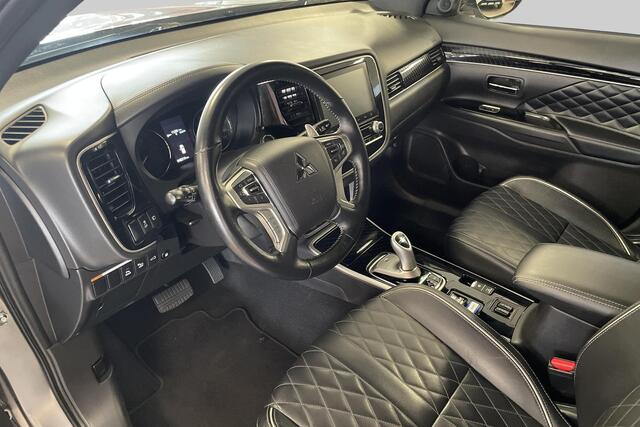Mitsubishi OUTLANDER 2.4 PHEV Intro edition Trekhaak, Leer