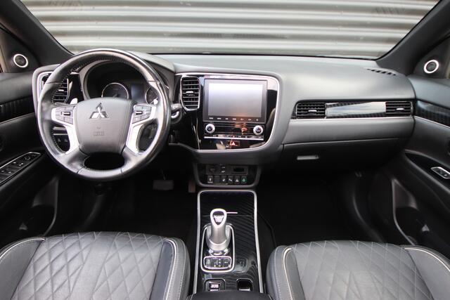 Mitsubishi OUTLANDER 2.4 PHEV Instyle Opendak, Adaptive Cruise, Trekhaak, Leder