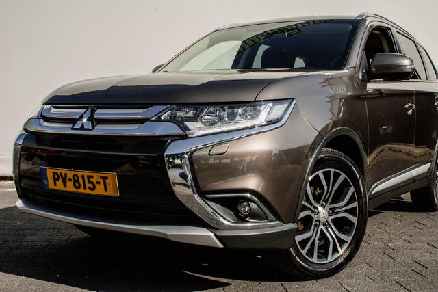Mitsubishi OUTLANDER 2.0 150pk Aut. Connect Pro Trekhaak/ Carplay/ Navigatie apps/ Stuur-stoelverwarming/ Camera
