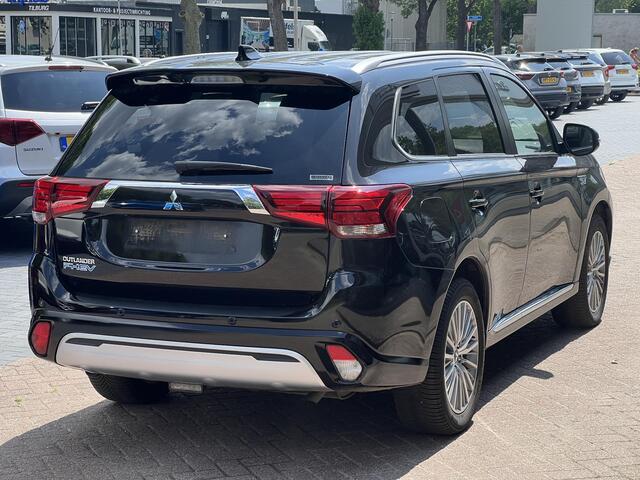 Mitsubishi OUTLANDER 2.4 PHEV Instyle