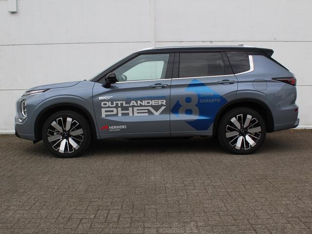Mitsubishi OUTLANDER 2.4 PHEV Instyle+ / Lederen Bekleding / Stoelmassage / Stoelverwarming & Verkoeling / Yamaha Audio / 20" Lichtmetalen Velgen /