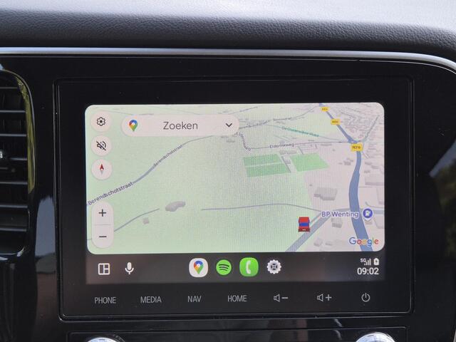 Mitsubishi OUTLANDER 2.4 PHEV Plug-in Intense+ Automaat 8 jaar garantie vanaf nieuw / Trekhaak afneembaar / Trekgewicht 1500 kg / Elektrische achterklep / Stuur- en Stoelverwarming / Rondomzicht camera / Adaptief CC /