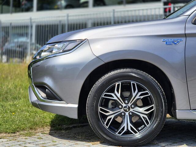 Mitsubishi OUTLANDER 2.4 PHEV