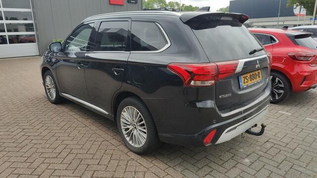 Mitsubishi OUTLANDER 2.4 PHEV Instyle | Afneembare trekhaak | Leder |
