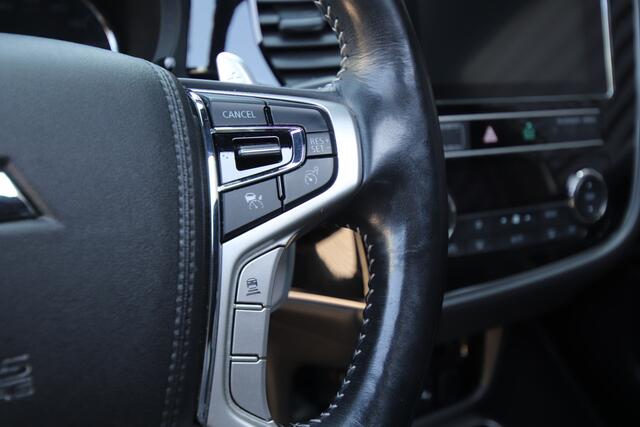 Mitsubishi OUTLANDER 2.4 PHEV Instyle Opendak, Adaptive cruise, Leder, E.achterklep, Trekhaak