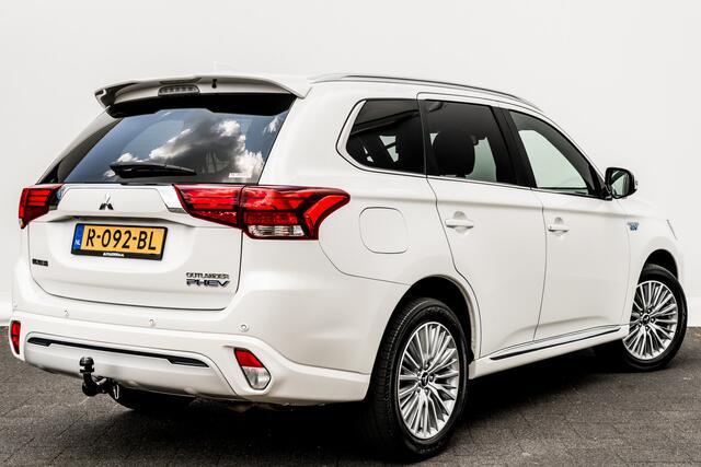 Mitsubishi OUTLANDER 2.4 PHEV S-Edition I Designo Leder I Trekhaak I 360 Camera I 18 inch. LMV