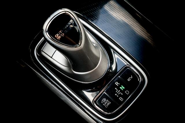Mitsubishi OUTLANDER 2.4 PHEV S-Edition I Designo Leder I Trekhaak I 360 Camera I 18 inch. LMV