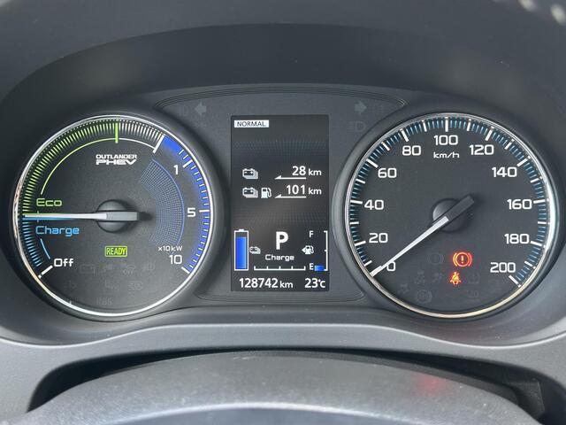 Mitsubishi OUTLANDER 2.4 PHEV Pure+ | Leder/Carplay/Trekhaak/Camera/18-inch