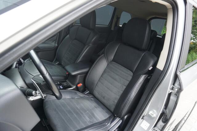 Mitsubishi OUTLANDER 2.4 PHEV Intense | Origineel NL | Incl. BTW | Dealeronderhouden |Trekhaak | Airco | Cruise Control |