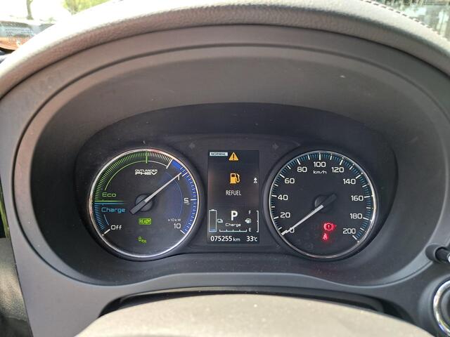 Mitsubishi OUTLANDER 2.4 PHEV Instyle | Schuifdak | Leder |