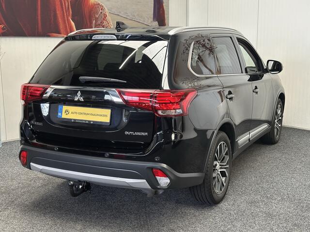 Mitsubishi OUTLANDER 2.0 EXECUTIVE EDITION 7 PERSOONS LEDER NAVIGATIE CRUISE CONTROL CLIMATE CONTROL BLUETOOTH TELEFOON MEDIA VOORBEREIDING ACHTERUITRIJCAMERA TREKHAAK ZEER MOOI !! 3010