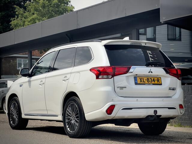 Mitsubishi OUTLANDER 2.4 PHEV AUT S-EDITION 113D.KM! PANODAK DESIGNO-LEDER NAVI CAMERA APPLE-CARPLAY LED LMV PDC