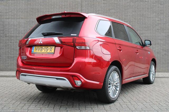 Mitsubishi OUTLANDER 2.4 PHEV Intense+ Cruise/Climate control, Apple carplay/Android auto, Camera, Stoelverwarming, 18"LM velgen,