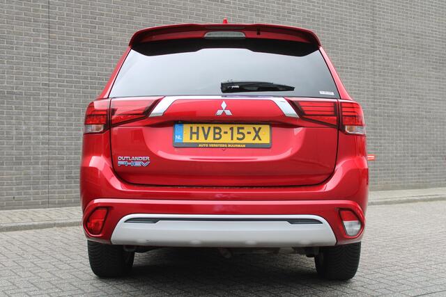Mitsubishi OUTLANDER 2.4 PHEV Intense+ Cruise/Climate control, Apple carplay/Android auto, Camera, Stoelverwarming, 18"LM velgen,