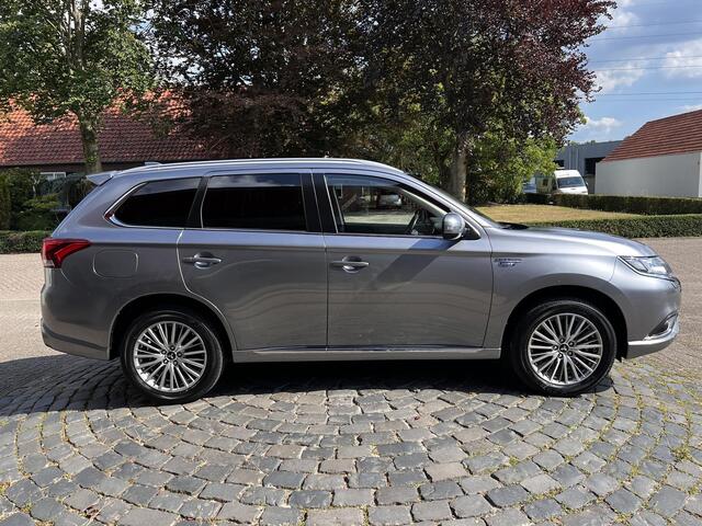Mitsubishi OUTLANDER 2.4 PHEV Pure+ | Trekhaak | 18" LMV | Carplay | Camera | Stoelverw. | All-in rijklaarprijs