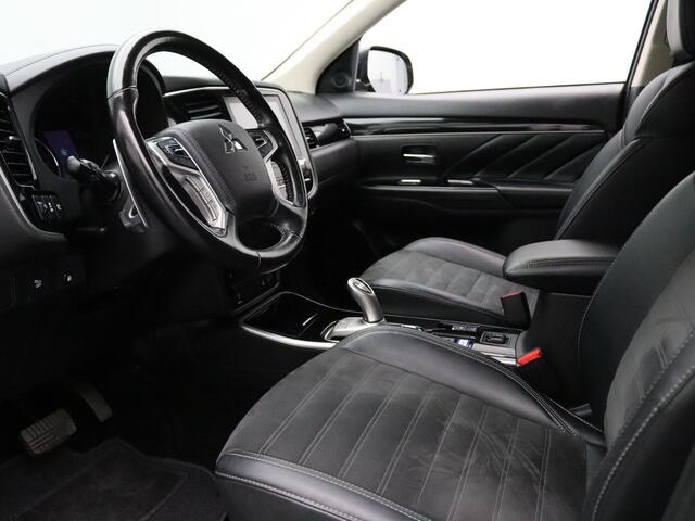 Mitsubishi OUTLANDER 240pk PHEV Intense Automaat Camera | Climate | Cruise | Carplay | Navi