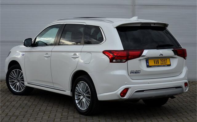 Mitsubishi OUTLANDER PHEV 2.4 INSTYLE 4WD | PLUG IN HYBRID | FULL OPTIONS | SCHUIFDAK | ADAPTIEF CRUISE | FABRIEKGARANTIE TOT 12-2029* | ALL IN RIJKLAARPRIJS