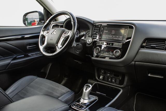 Mitsubishi OUTLANDER 2.4 PHEV 225pk Intense+ Trekhaak/ Elek. schuifdak/ Camera/ DAB+/ Carplay