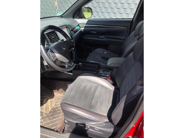 Mitsubishi OUTLANDER 2.0 2WD Limited+