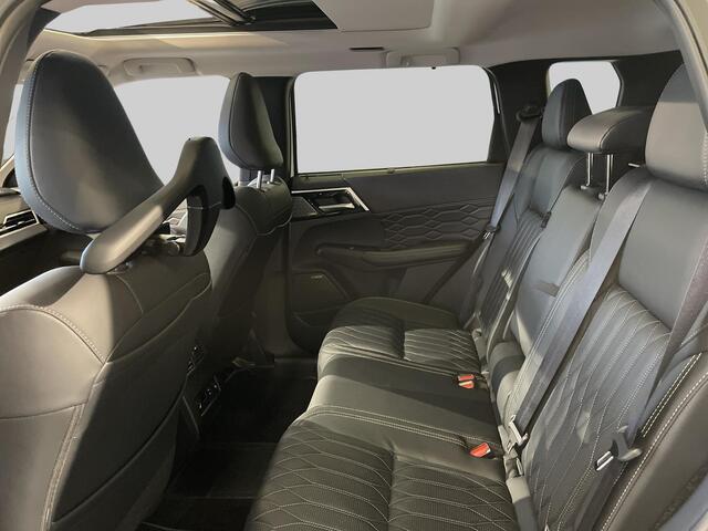 Mitsubishi OUTLANDER 2.4 PHEV Instyle van ¤ 60.930 voor ¤ 58.930