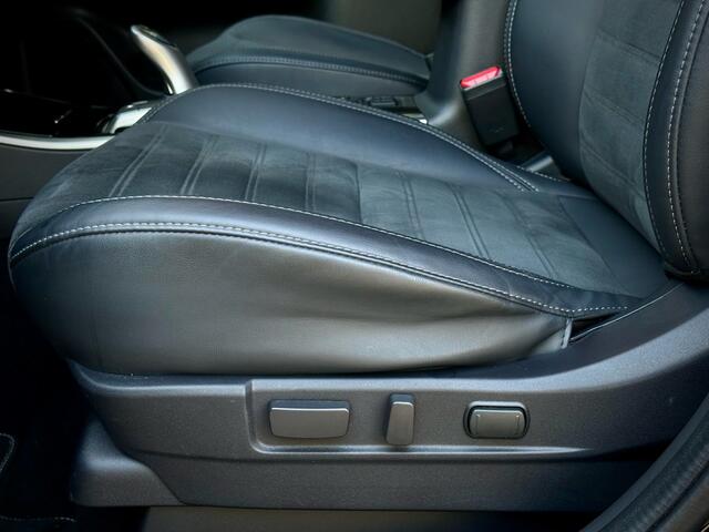 Mitsubishi OUTLANDER 2.4 PHEV Pure+ ACC|BLINDSPOT|LANEASS|LEDER|CAMERA