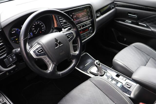 Mitsubishi OUTLANDER 2.4 PHEV Intense