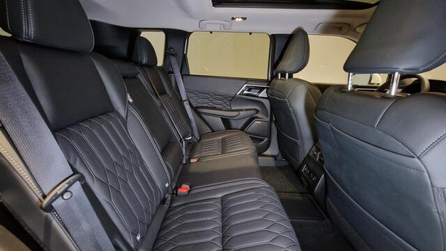 Mitsubishi OUTLANDER 2.4 PHEV Instyle