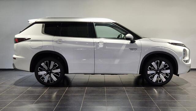 Mitsubishi OUTLANDER 2.4 PHEV Instyle