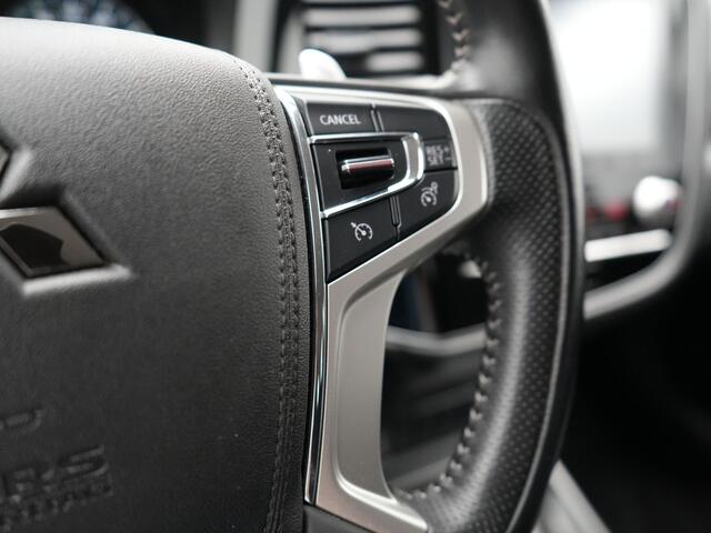 Mitsubishi OUTLANDER 2.4 Intense Plug in Hybrid 225pk PHEV | Apple Carplay | Parkeersensoren | Stoelverwarming | L.M. 18" | Camera | Cruise Control | Climate Control | DAB |