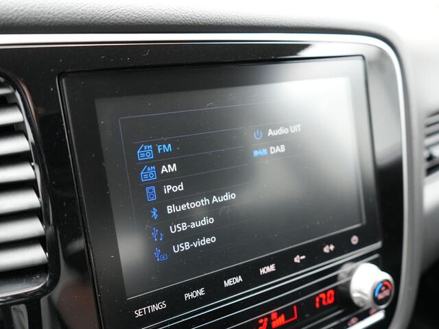 Mitsubishi OUTLANDER 2.4 Intense Plug in Hybrid 225pk PHEV | Apple Carplay | Parkeersensoren | Stoelverwarming | L.M. 18" | Camera | Cruise Control | Climate Control | DAB |