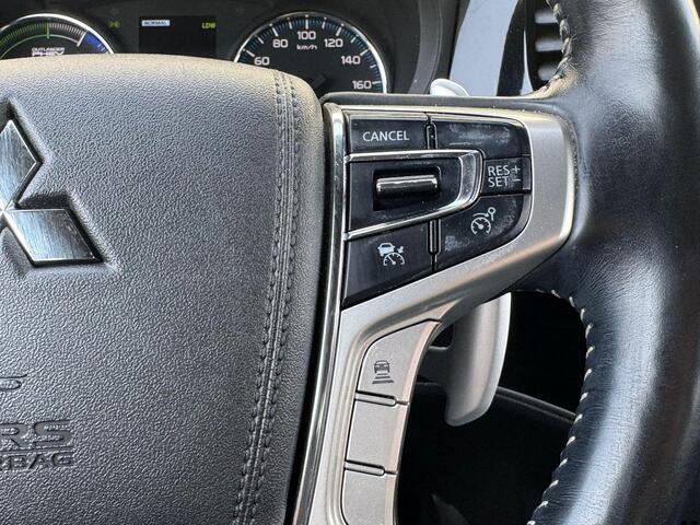 Mitsubishi OUTLANDER 2.4 PHEV S-Edition / Full Options! / 1e Eigenaar / Dealer Onderhouden / Bilstein Schokdempers / 1.500 KG Trekgewicht / Schuif- & Kanteldak / Lederen Bekelding / Stoel- & Stuurverwarming / Adaptieve Cruise Control / Climate Control / Fabrieksgarantie t/m 1