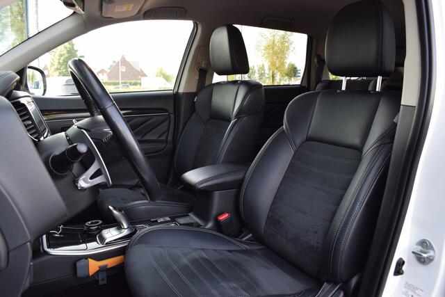 Mitsubishi OUTLANDER 2.4 PHEV Pure | Apple Carplay | Camera | Keyless | Leer