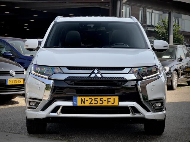 Mitsubishi OUTLANDER 2.4 PHEV S-EDITION AUT PANODAK DESIGNO-LEDER APPLECARPLAY LED LMV PDC