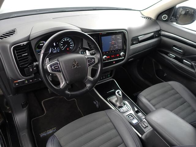 Mitsubishi OUTLANDER 2.4 PHEV Intense+ Aut- Schuifdak, Stuur/Stoelverwarming, 360 Camera, Carplay, Android Auto, Xenon Led