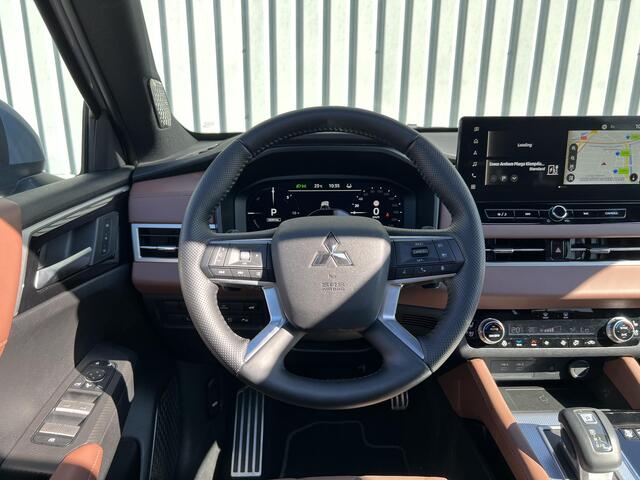 Mitsubishi OUTLANDER 2.4 PHEV Instyle+ / Full Options! / Massagestoelen / Memory Seats / Dynamic Sound Yahama Ultimate / Adaptieve Cruise Control / Schuif- & Kanteldak / Digitale Cockpit / 360 Graden Camera /Elektrische Range 86 KM WLTP / Garantie t/m 17-02-2033 /