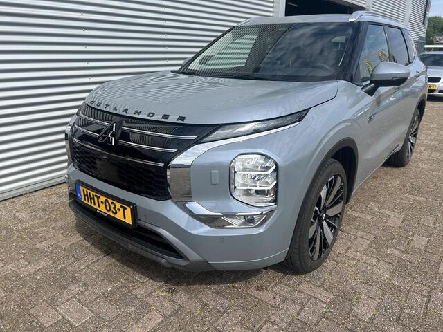 Mitsubishi OUTLANDER 2.4 PHEV Instyle Caravantrekker van het jaar