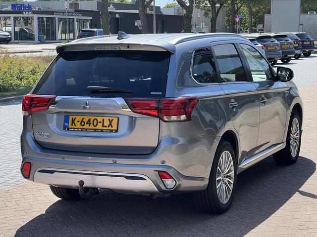 Mitsubishi OUTLANDER 2.4 PHEV Intense+ | Afneembare trekhaak | Carplay | Navigatie | Sunroof