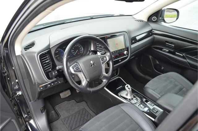 Mitsubishi OUTLANDER PHEV 2.4 INTENSE PLUS 4WD | PLUG IN HYBRID | SCHUIFDAK | NAVI | ELEKTRISCHE ACHTERKLEP | TREKHAAK 1500KG | ALL IN RIJKLAARPRIJS