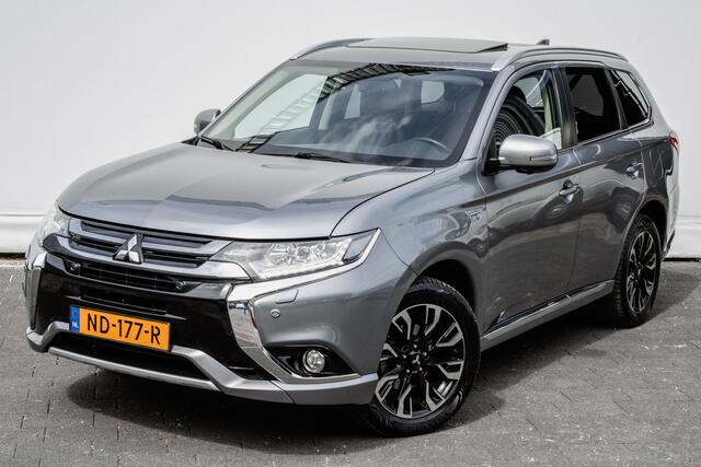 Mitsubishi OUTLANDER 2.0 PHEV instyle Lederen int./ Stuur + stoelverwarming/ Schuifdak/ Camera/ DAB/ Cruise control