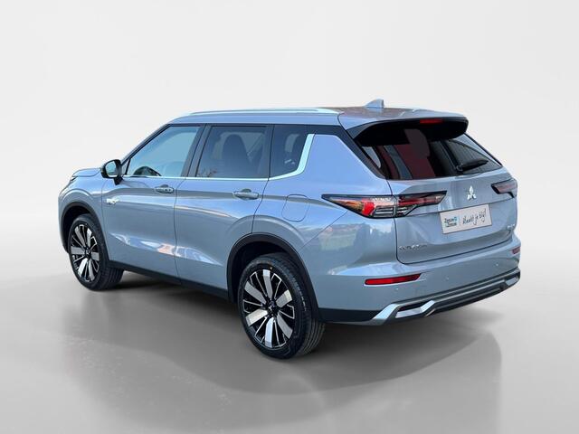 Mitsubishi OUTLANDER 2.4 PHEV First Edition | 2.000 EURO KORTING | SNEL LEVERBAAR | 8 JAAR GARANTIE |